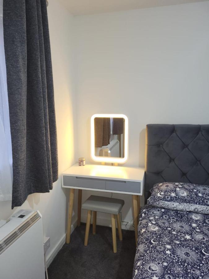 Delight Apartment, Close To Excel, London City Airport & O2! Exterior foto